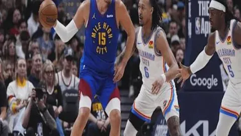 “第九届亚冬会速度滑冰测试赛倒计时超50天，央视新闻客户端同步直播”